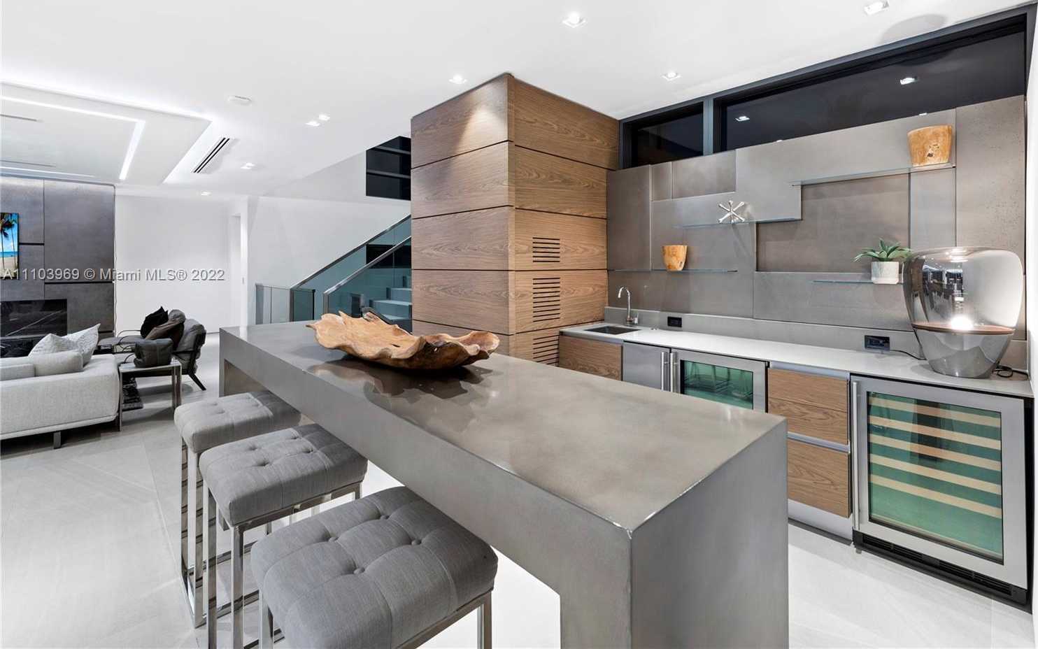 Small Image of 440 MOLA AVE, Fort Lauderdale Number 20