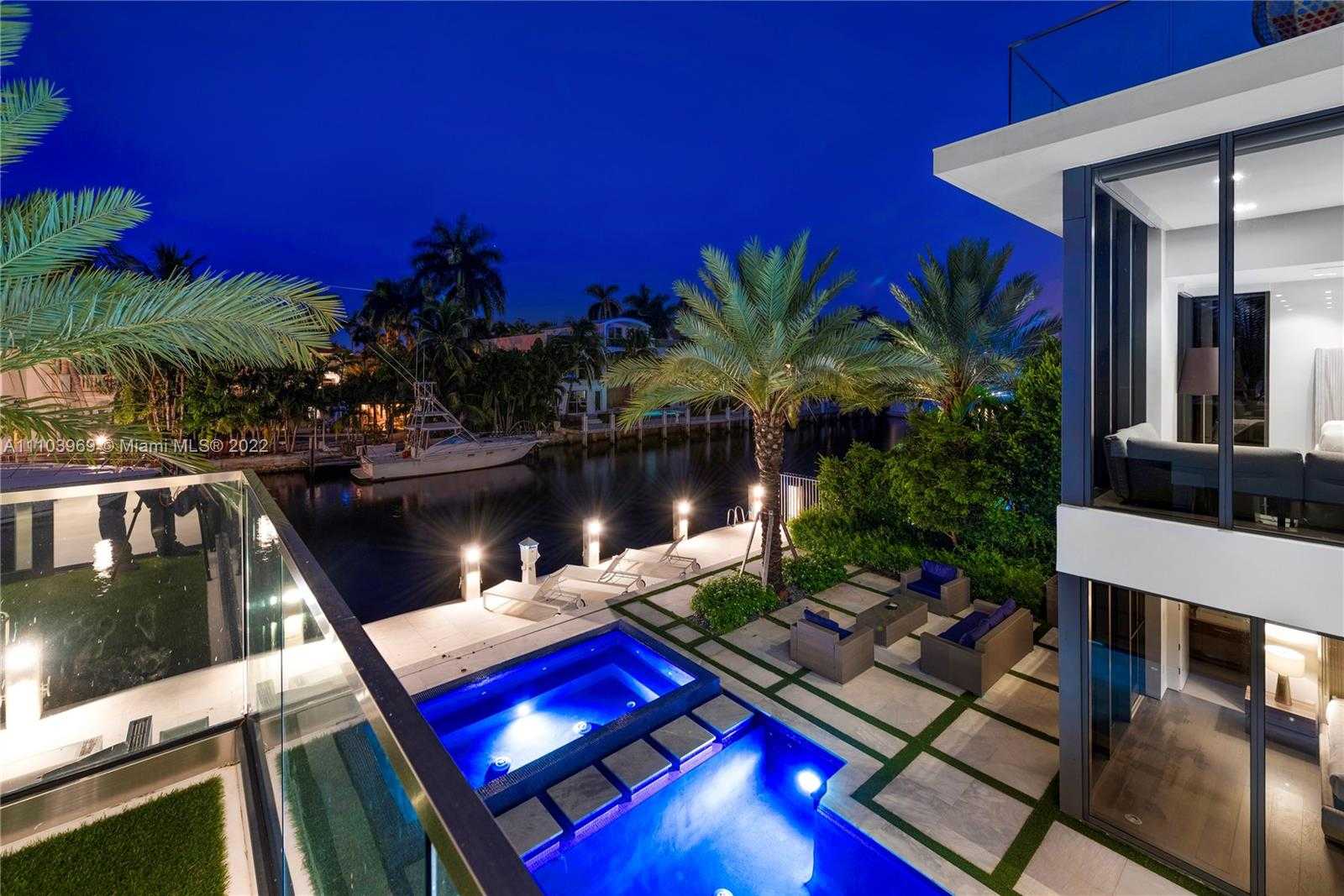 Small Image of 440 MOLA AVE, Fort Lauderdale Number 7