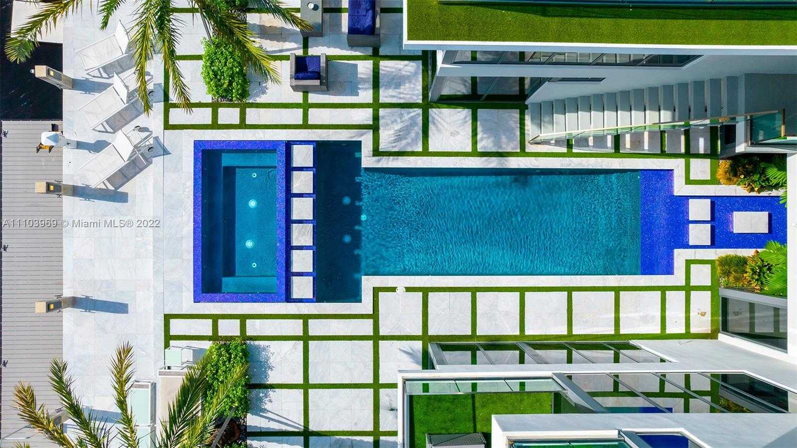 Small Image of 440 MOLA AVE, Fort Lauderdale Number 8