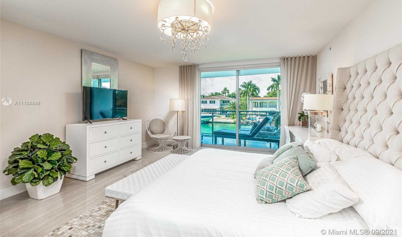 Small Image of 9400 WEST BAY HARBOR DR #203, Bay Harbor Islands Number 13
