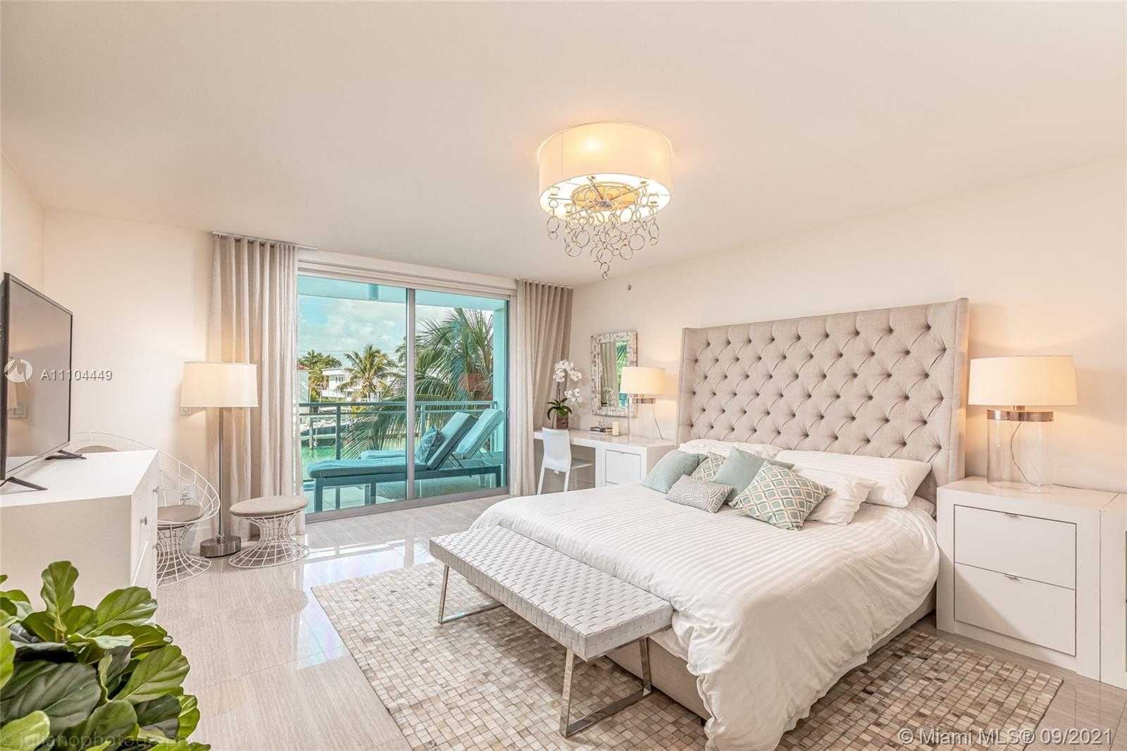 Small Image of 9400 WEST BAY HARBOR DR #203, Bay Harbor Islands Number 14