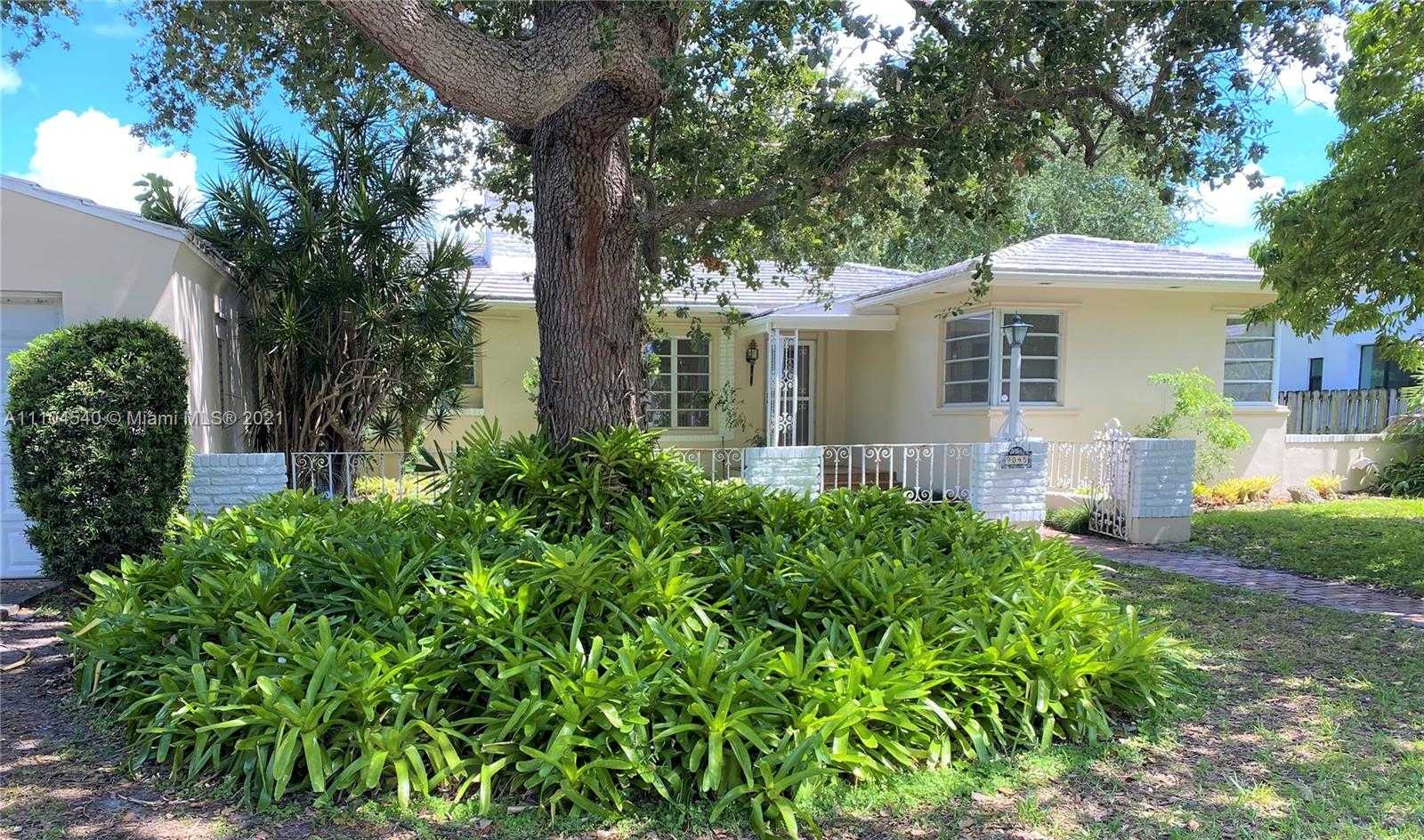 Small Image of 9045 HAWTHORNE AVE, Surfside Number 15