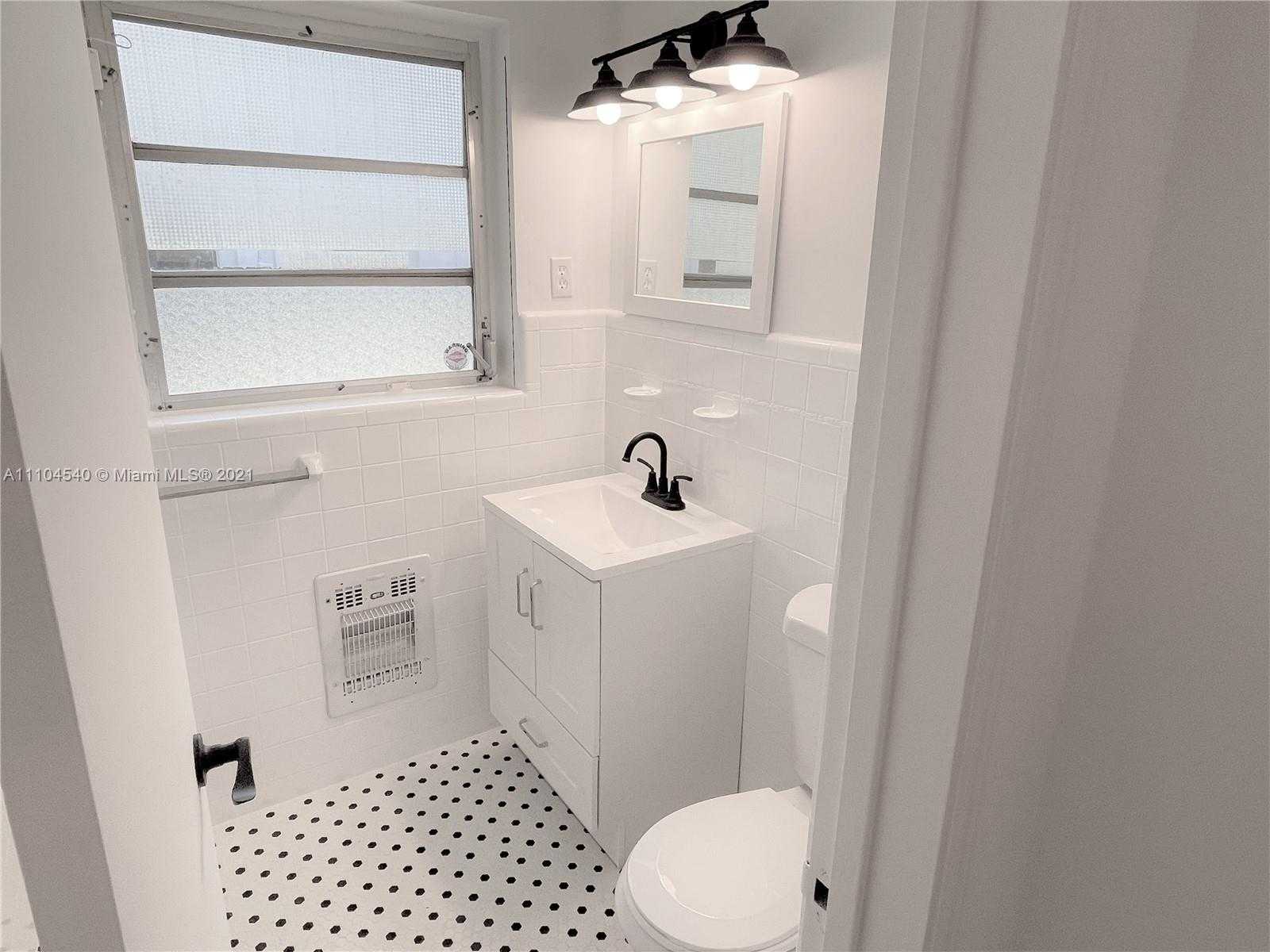Small Image of 9045 HAWTHORNE AVE, Surfside Number 9