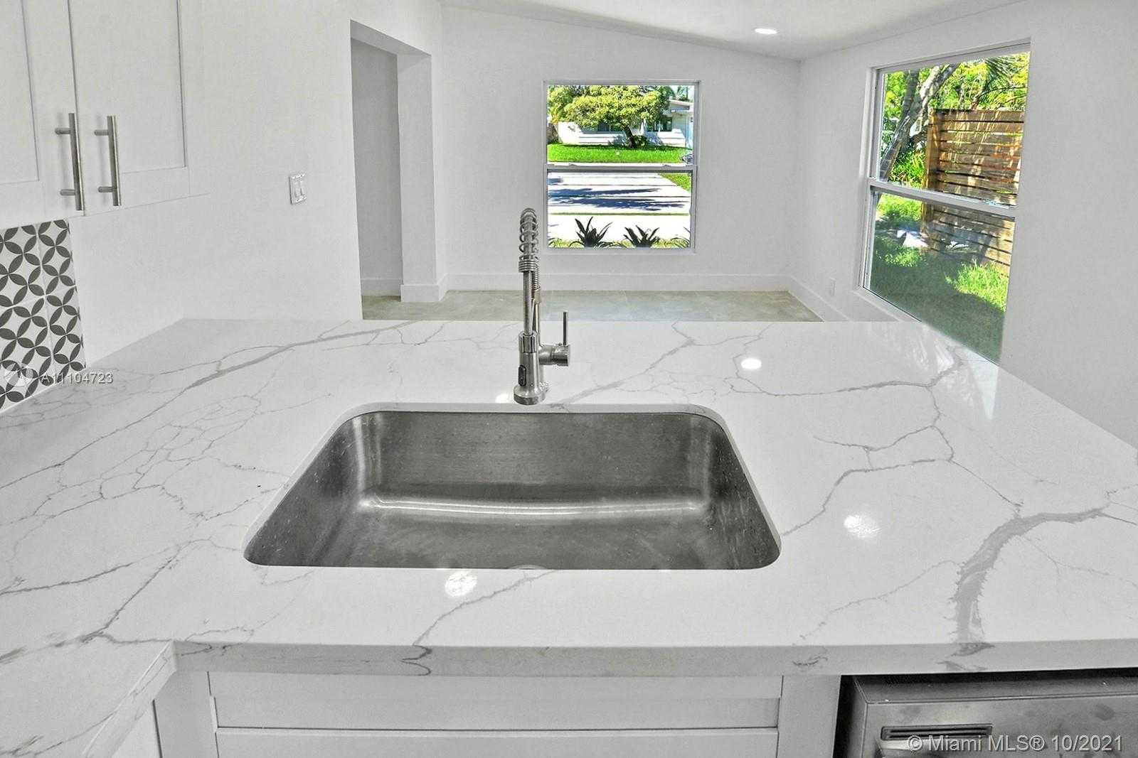 Small Image of 1612 NORTH EAST 16TH AVE #., Fort Lauderdale Number 14