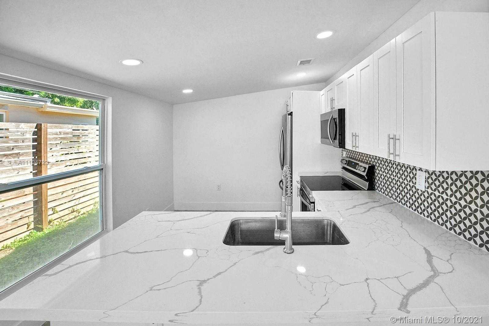 Small Image of 1612 NORTH EAST 16TH AVE #., Fort Lauderdale Number 15