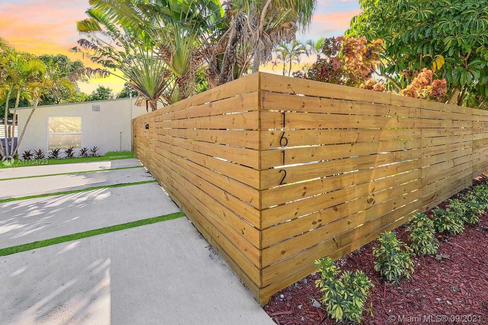 Small Image of 1612 NORTH EAST 16TH AVE #., Fort Lauderdale Number 2