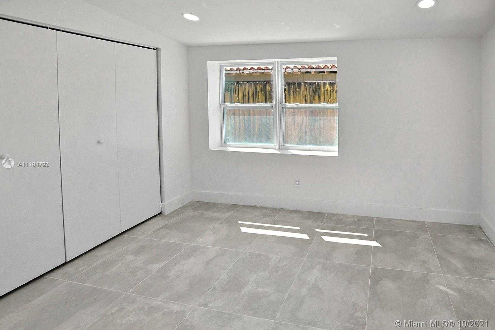 Small Image of 1612 NORTH EAST 16TH AVE #., Fort Lauderdale Number 23