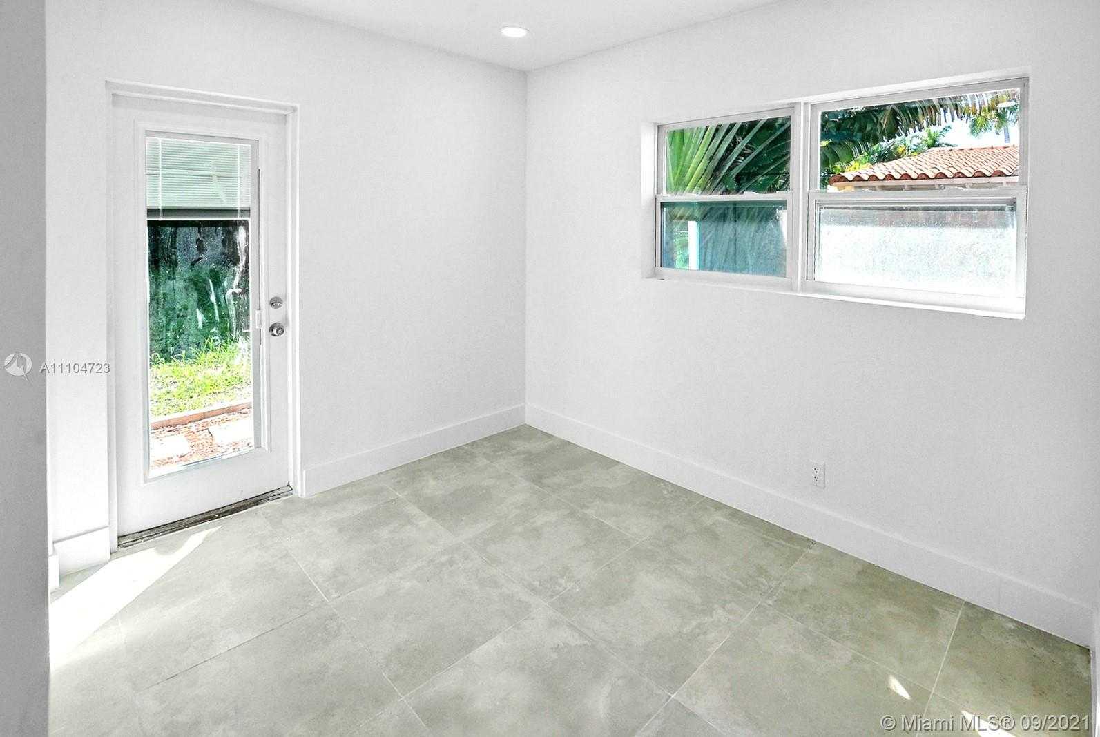 Small Image of 1612 NORTH EAST 16TH AVE #., Fort Lauderdale Number 25