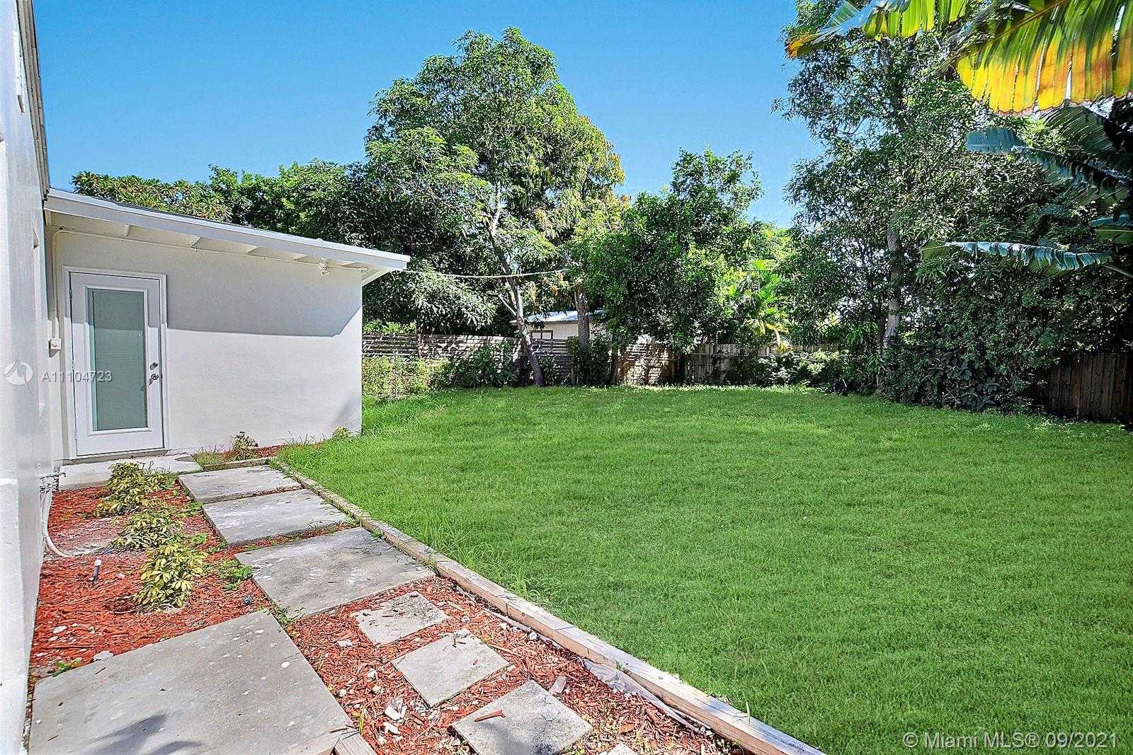 Small Image of 1612 NORTH EAST 16TH AVE #., Fort Lauderdale Number 31