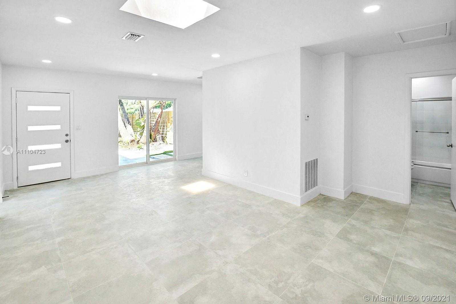 Small Image of 1612 NORTH EAST 16TH AVE #., Fort Lauderdale Number 7