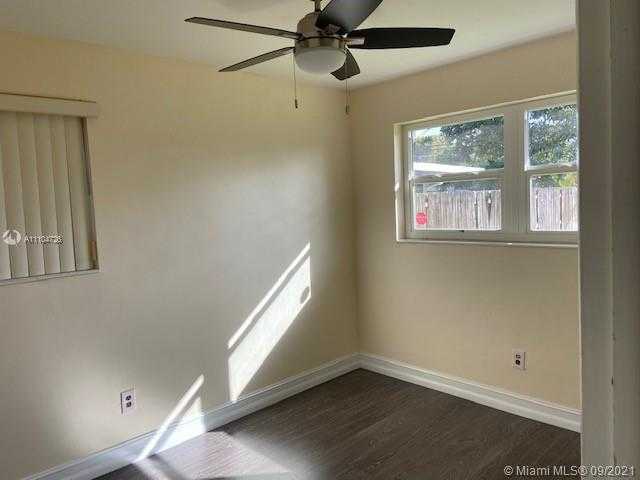 Small Image of 8810 NORTH WEST 10TH ST, Pembroke Pines Number 11