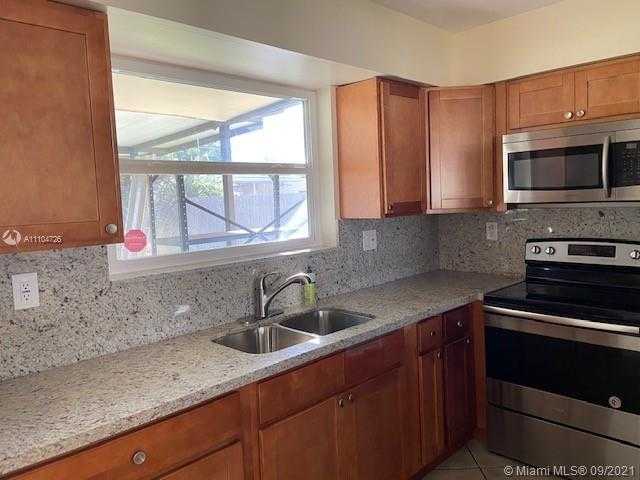 Small Image of 8810 NORTH WEST 10TH ST, Pembroke Pines Number 8