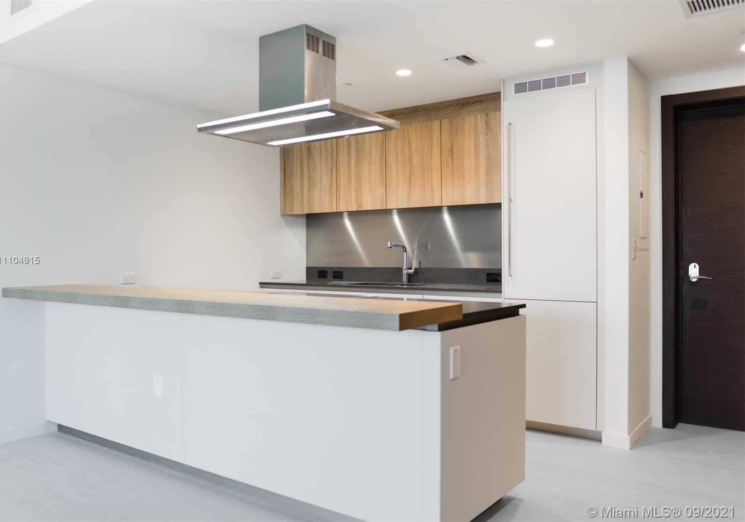 Small Image of 1000 BRICKELL PLAZA #2908, Miami Number 6