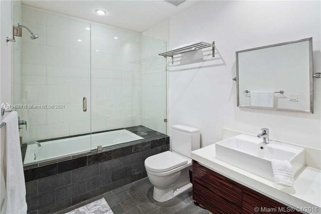 Small Image of 1100 BISCAYNE BLVD #2702, Miami Number 13