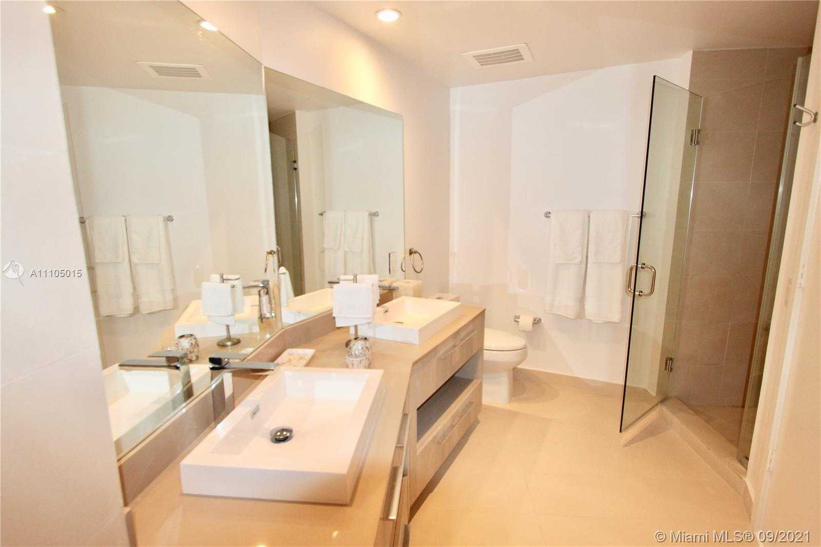 Small Image of 4111 SOUTH OCEAN DR #LPH2, Hollywood Number 19