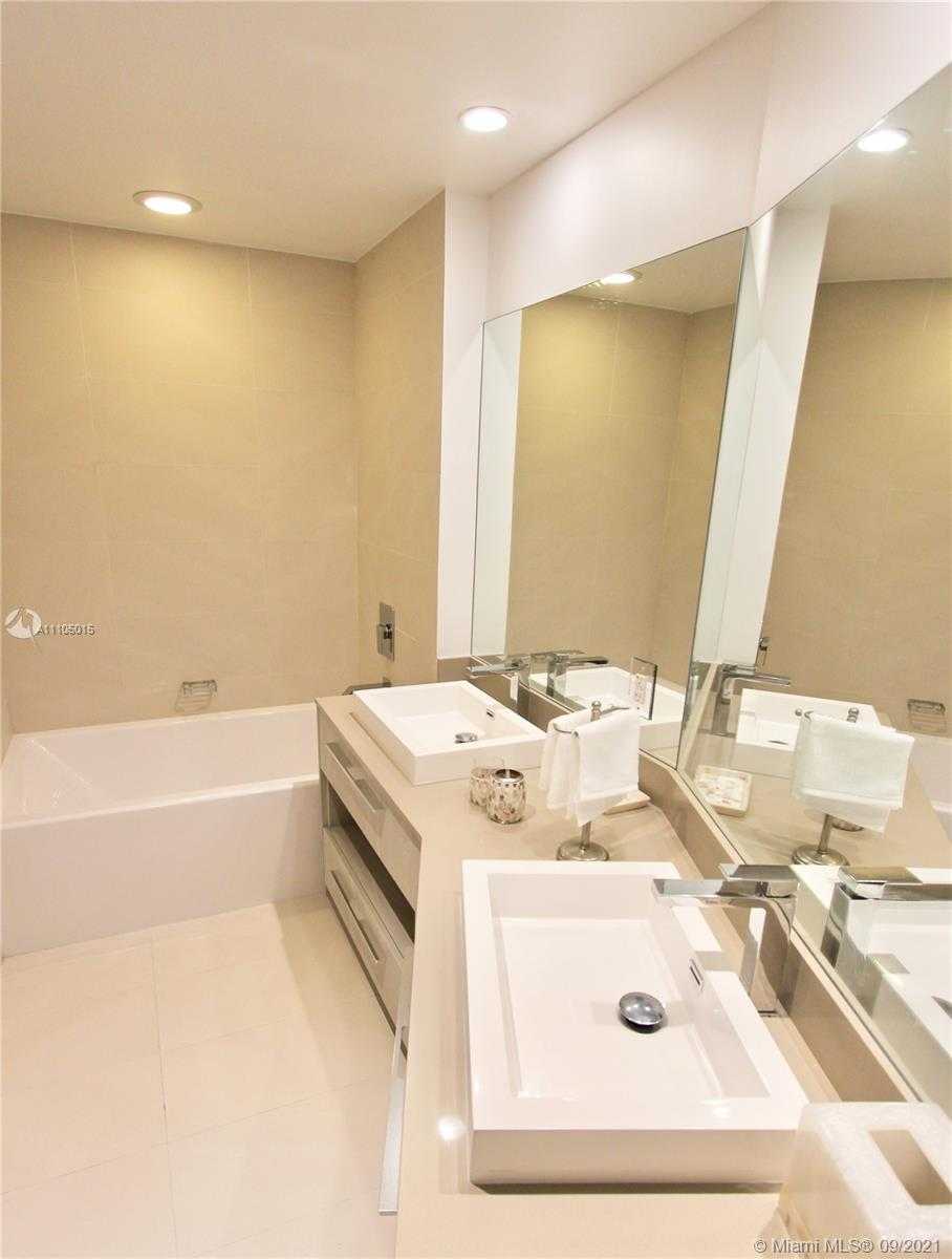 Small Image of 4111 SOUTH OCEAN DR #LPH2, Hollywood Number 20