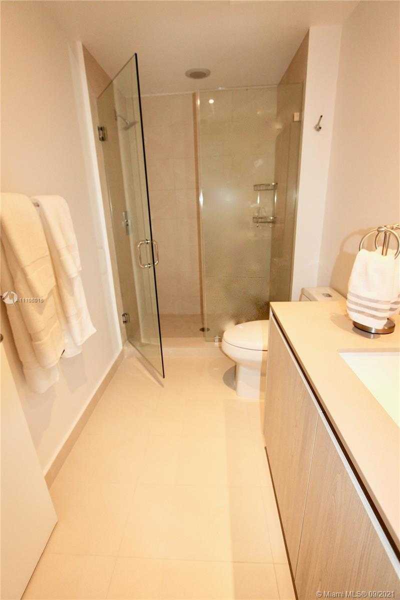 Small Image of 4111 SOUTH OCEAN DR #LPH2, Hollywood Number 24