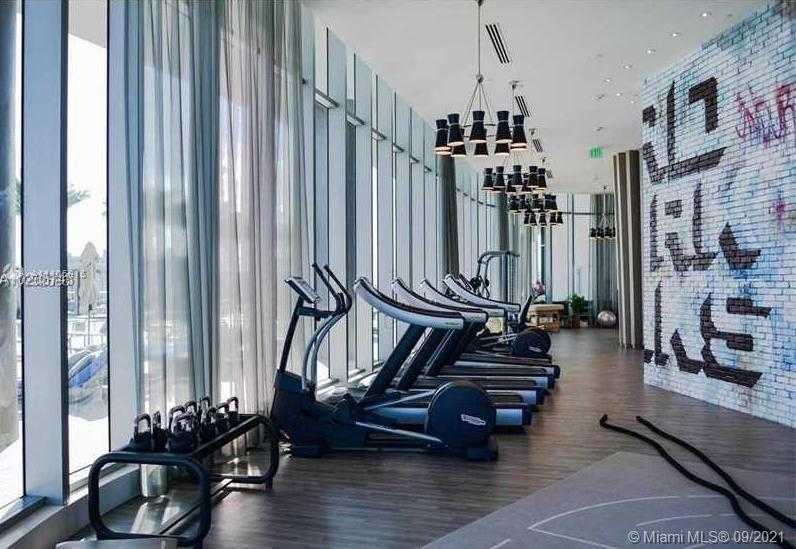 Small Image of 4111 SOUTH OCEAN DR #LPH2, Hollywood Number 32