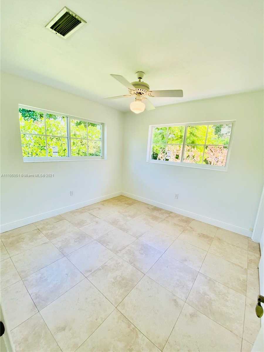 Small Image of 12500 SOUTH WEST 81ST AVE, Pinecrest Number 12