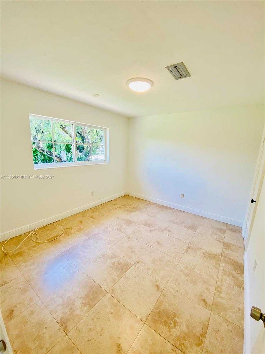 Small Image of 12500 SOUTH WEST 81ST AVE, Pinecrest Number 15