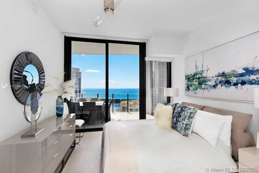 Small Image of 2831 SOUTH BAYSHORE DR #PH-2, Coconut Grove Number 4