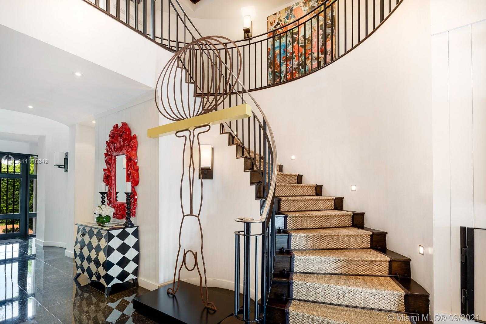 Small Image of 315 EAST SAN MARINO DR, Miami Beach Number 14