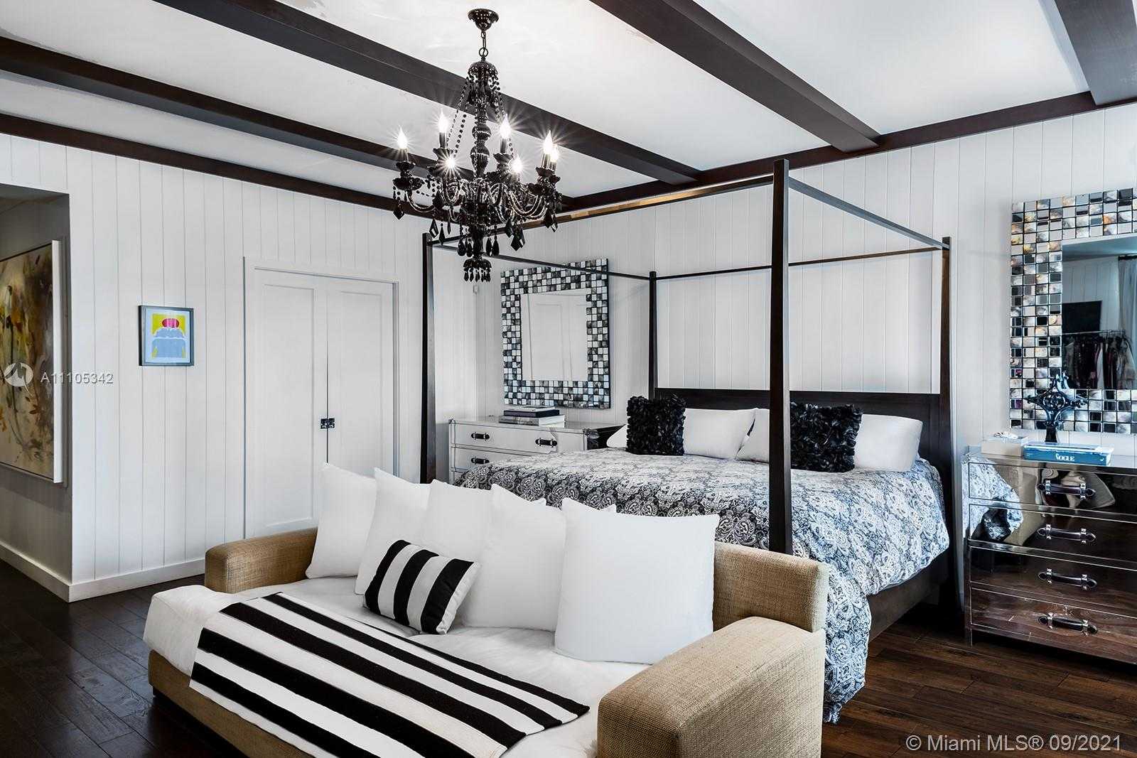 Small Image of 315 EAST SAN MARINO DR, Miami Beach Number 15