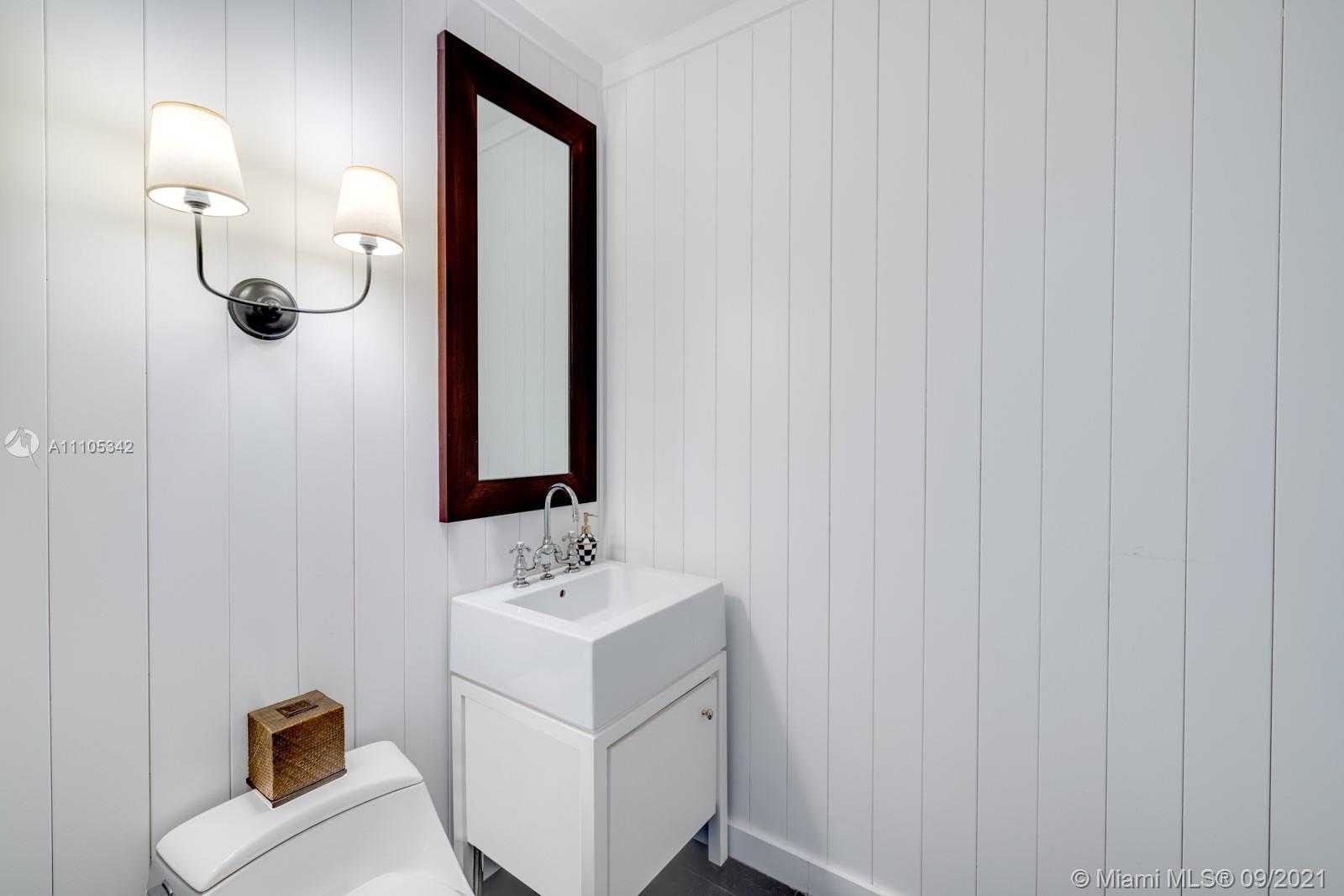 Small Image of 315 EAST SAN MARINO DR, Miami Beach Number 21