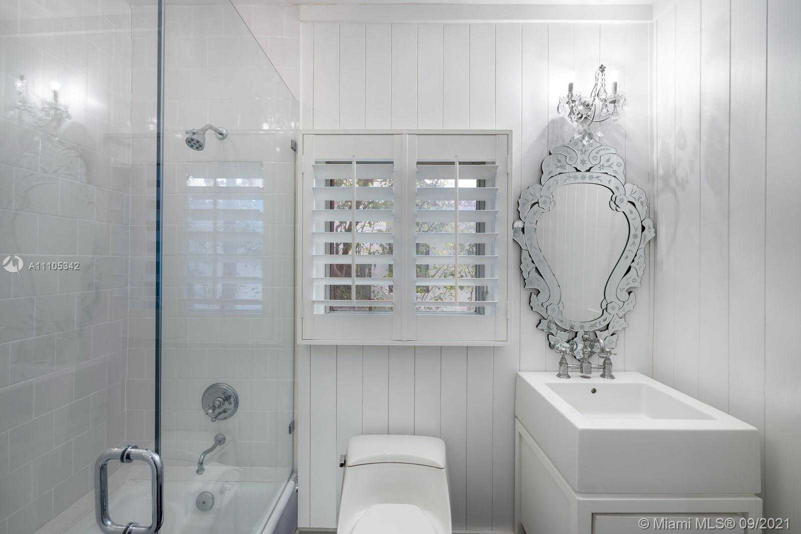 Small Image of 315 EAST SAN MARINO DR, Miami Beach Number 23