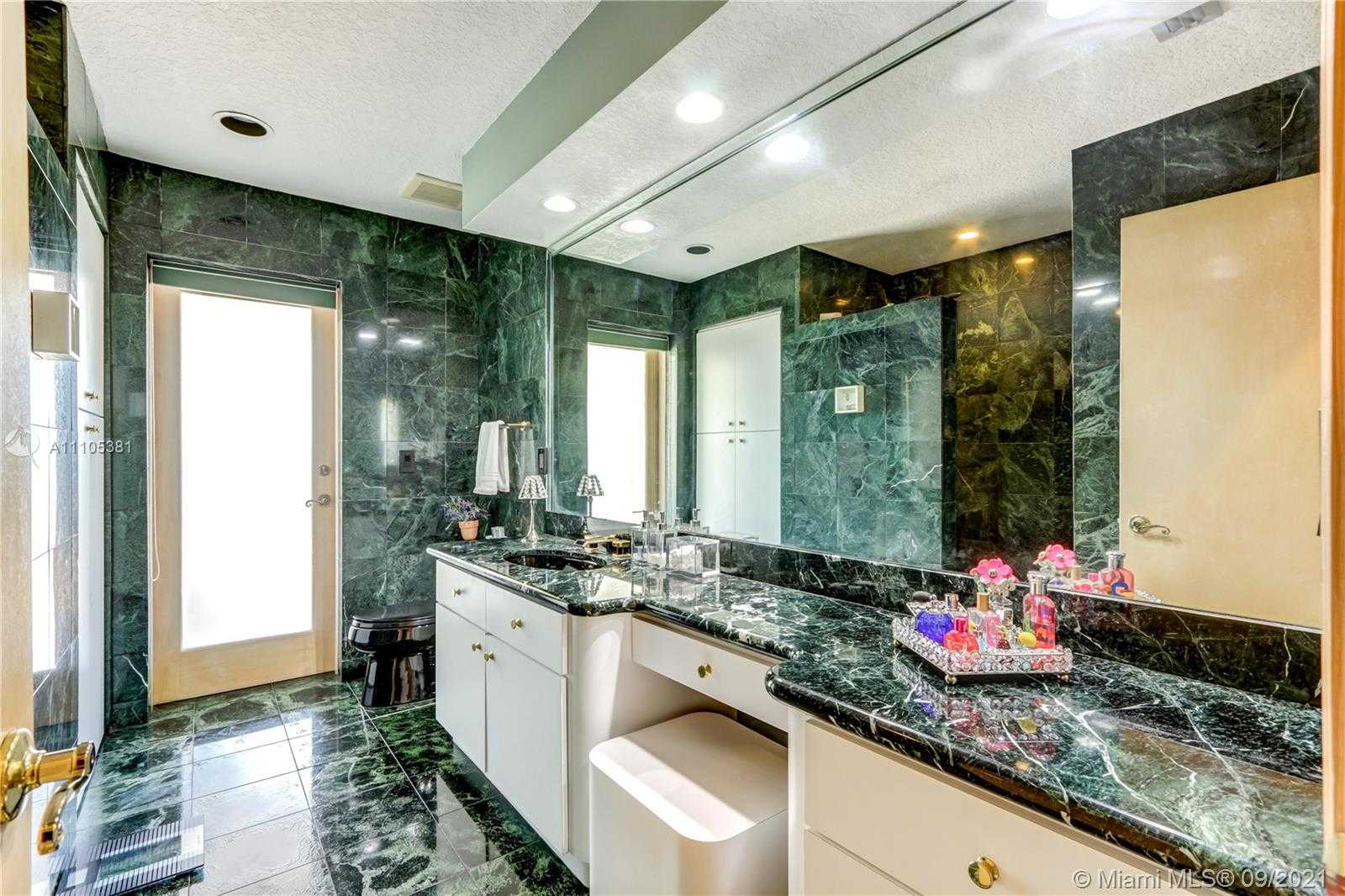 Small Image of 10090 SOUTH WEST 145TH ST #-, Miami Number 21