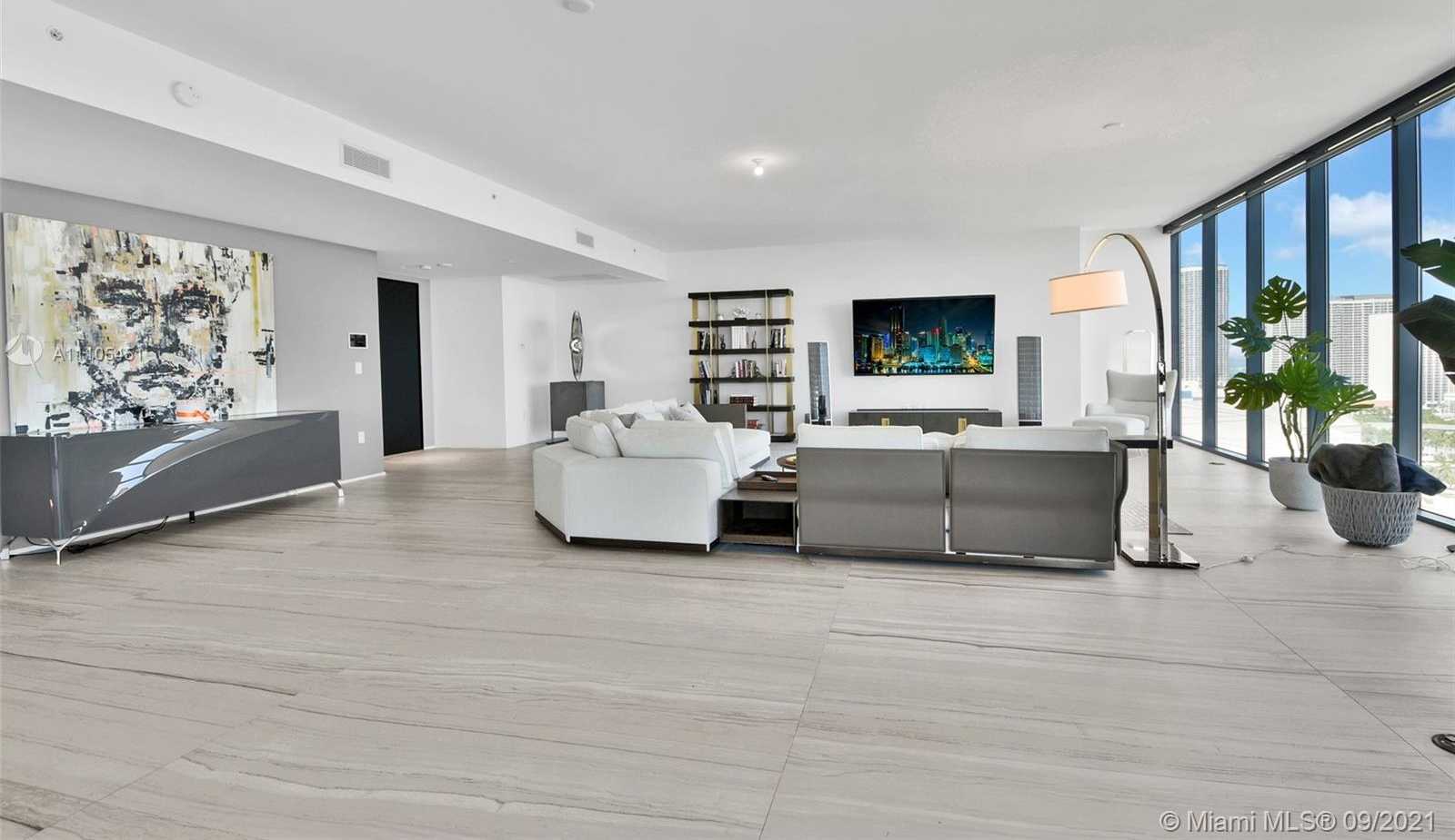 Small Image of 1000 BISCAYNE BLVD #1901, Miami Number 17