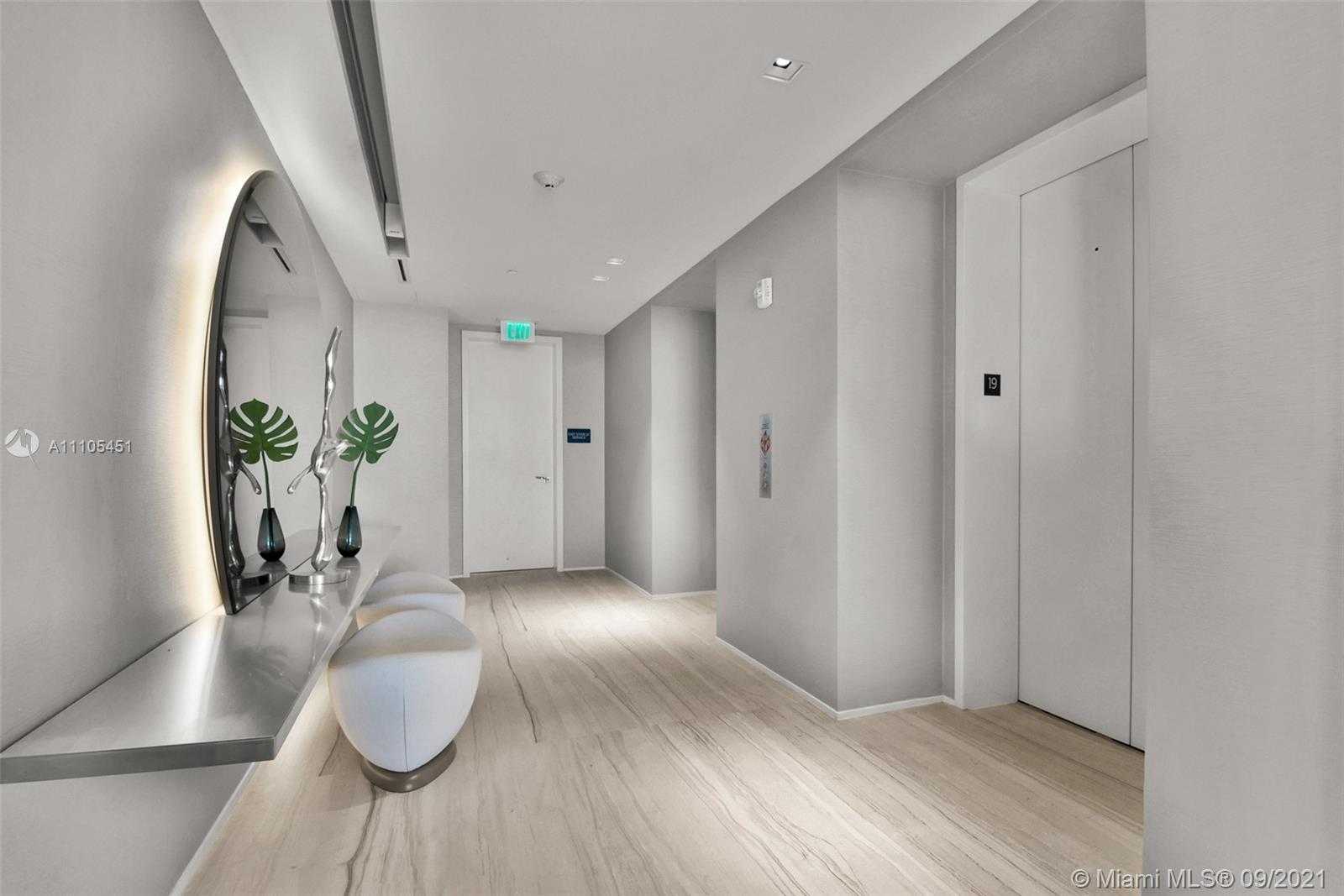 Small Image of 1000 BISCAYNE BLVD #1901, Miami Number 2
