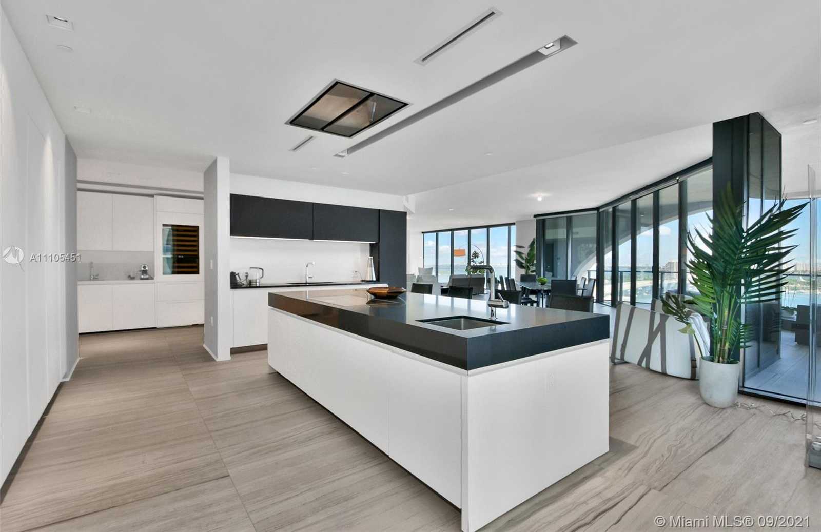 Small Image of 1000 BISCAYNE BLVD #1901, Miami Number 28