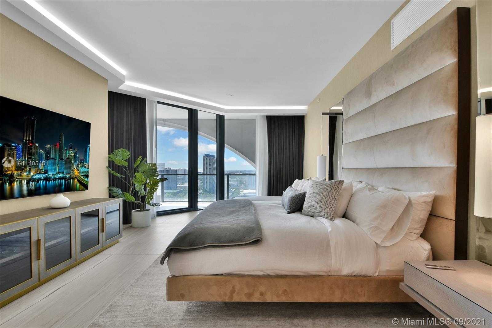 Small Image of 1000 BISCAYNE BLVD #1901, Miami Number 34