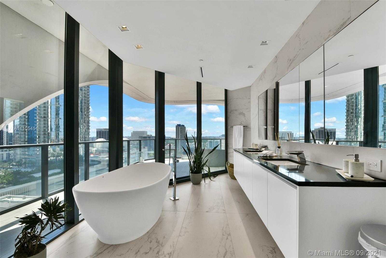Small Image of 1000 BISCAYNE BLVD #1901, Miami Number 38