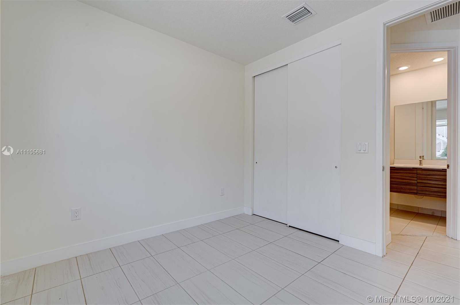 Small Image of 6450 NORTH WEST 103RD PL #6450, Doral Number 21