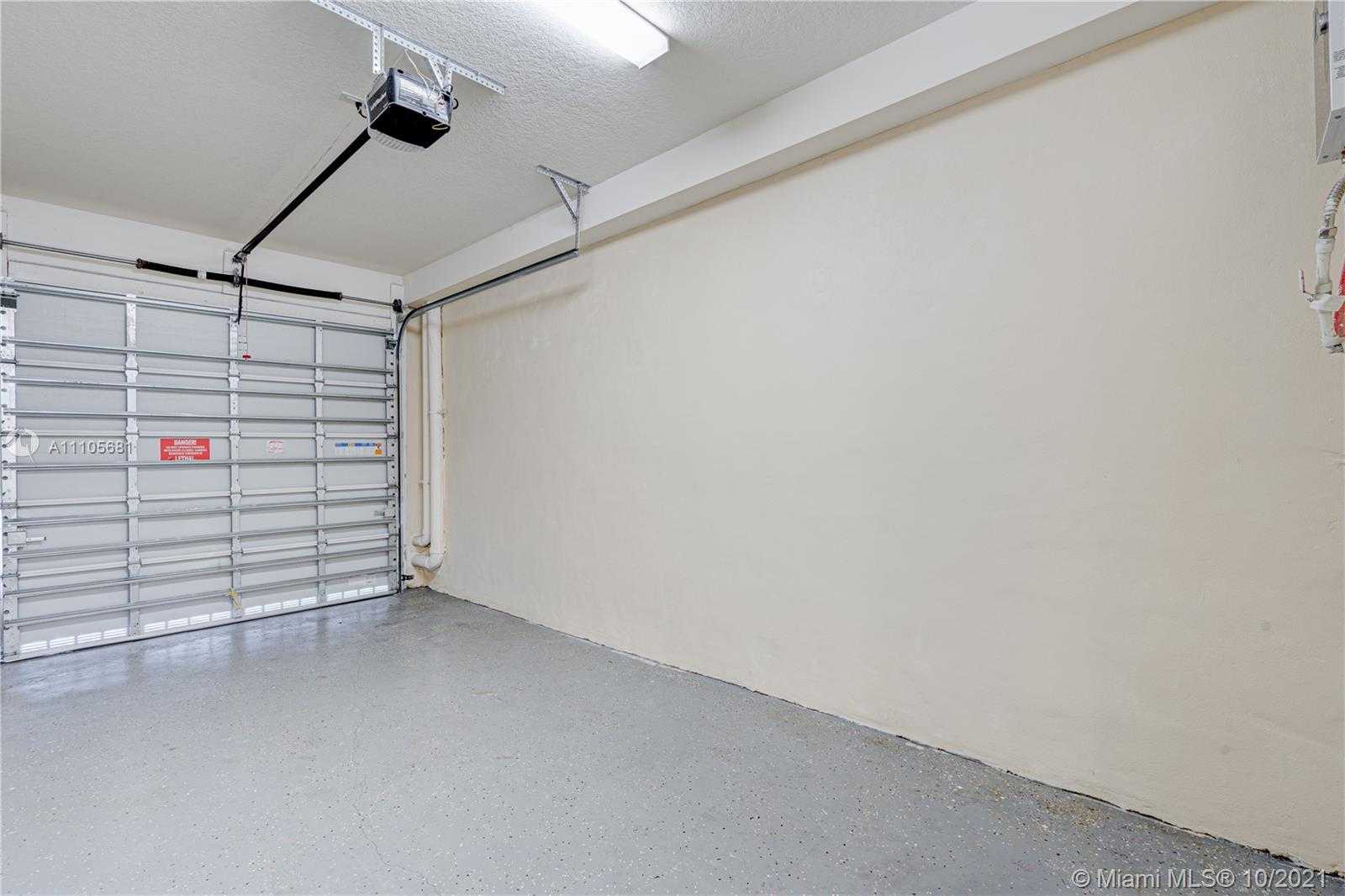 Small Image of 6450 NORTH WEST 103RD PL #6450, Doral Number 30