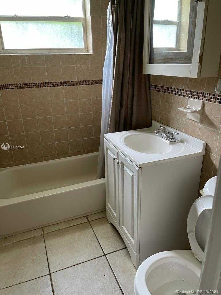 Small Image of 1012 NORTH 24TH AVE #1, Hollywood Number 2