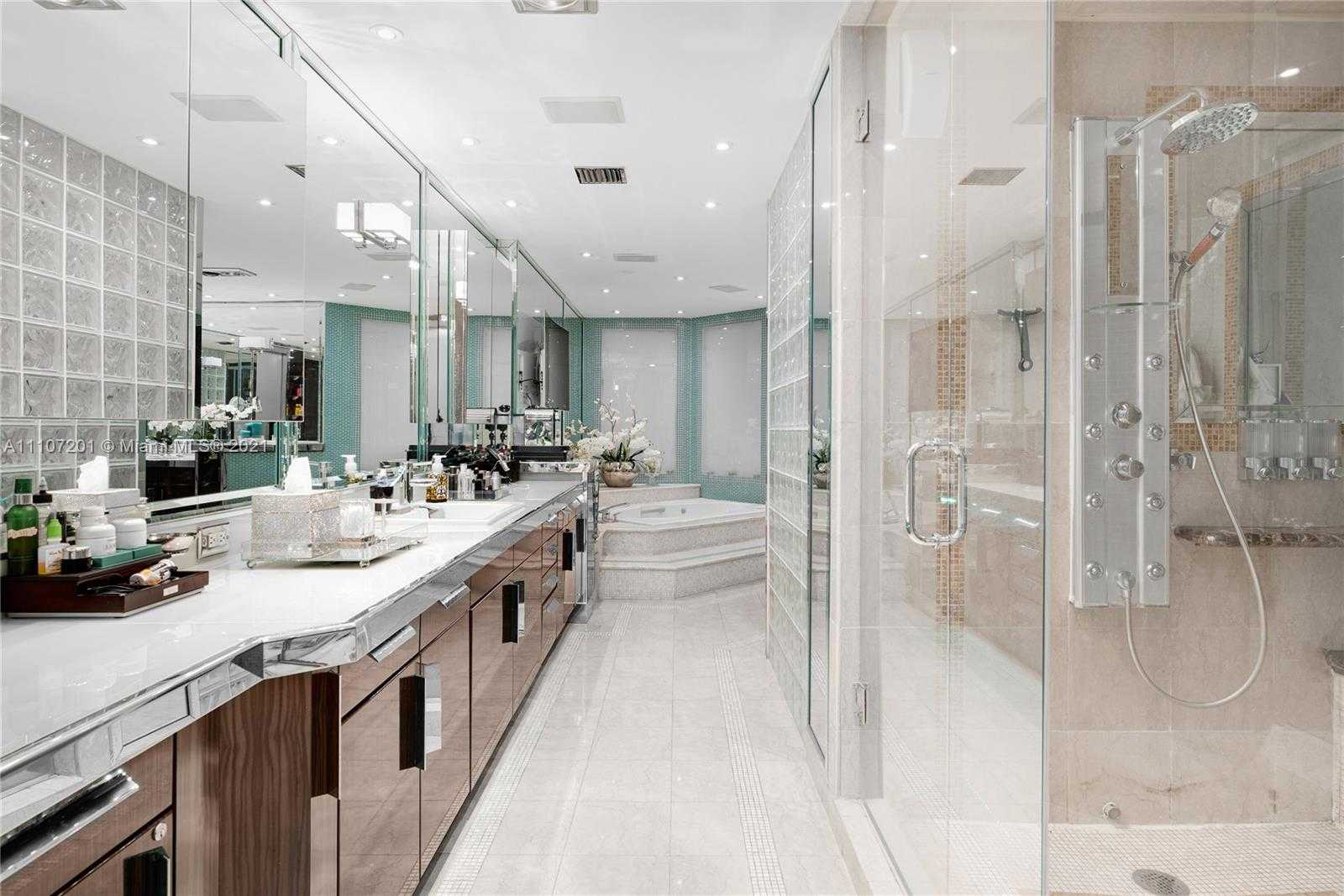 Small Image of 5313 FISHER ISLAND DR #5313, Miami Beach Number 36