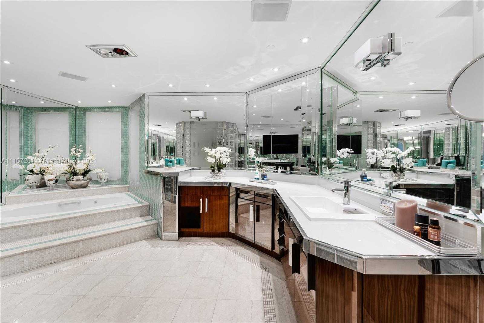 Small Image of 5313 FISHER ISLAND DR #5313, Miami Beach Number 38
