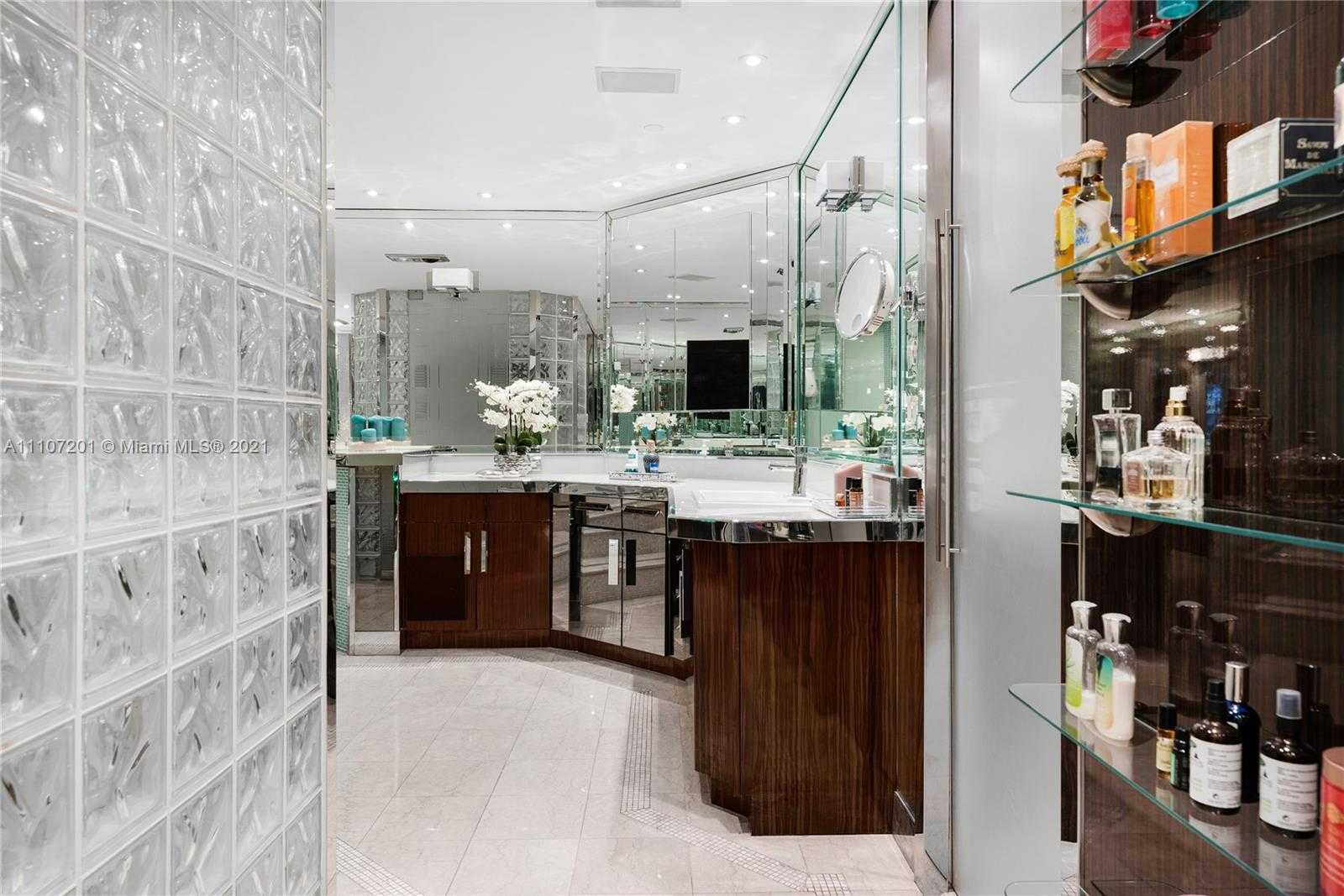 Small Image of 5313 FISHER ISLAND DR #5313, Miami Beach Number 40