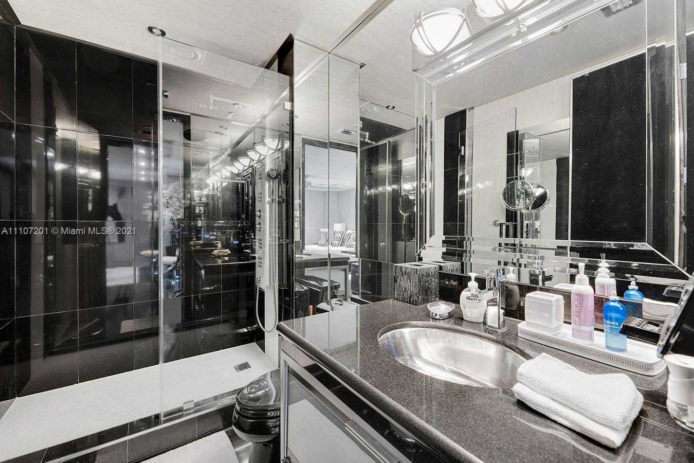 Small Image of 5313 FISHER ISLAND DR #5313, Miami Beach Number 51