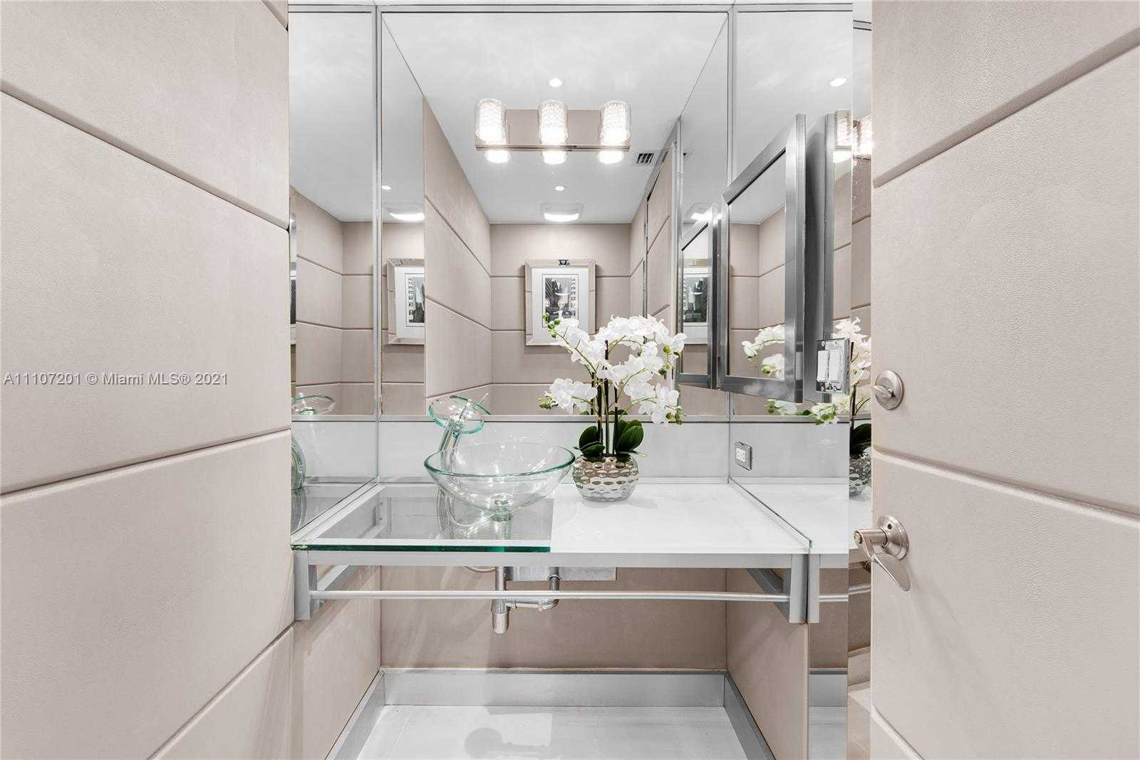 Small Image of 5313 FISHER ISLAND DR #5313, Miami Beach Number 53