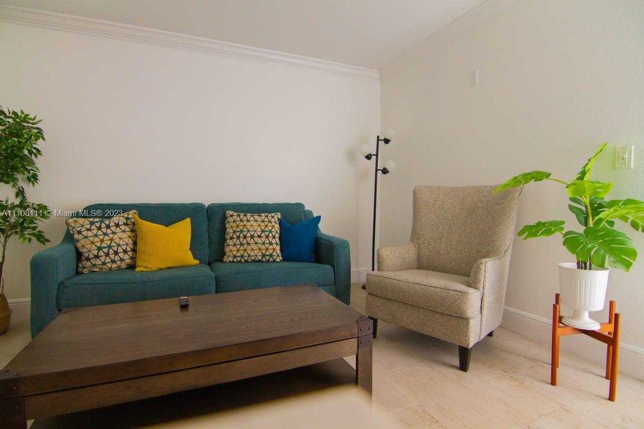 Small Image of 753 MICHIGAN #3A, Miami Beach Number 17