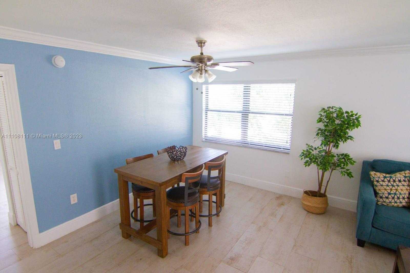 Small Image of 753 MICHIGAN #3A, Miami Beach Number 5