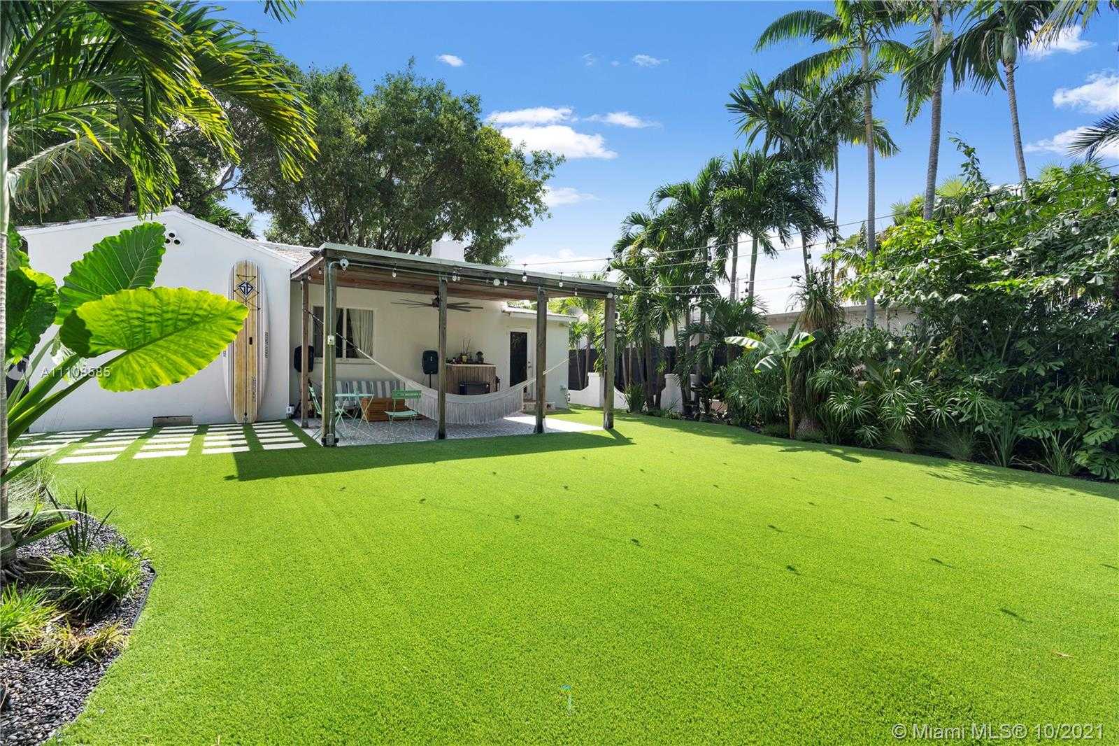 Small Image of 631 NORTH EAST 87TH ST, Miami Number 11