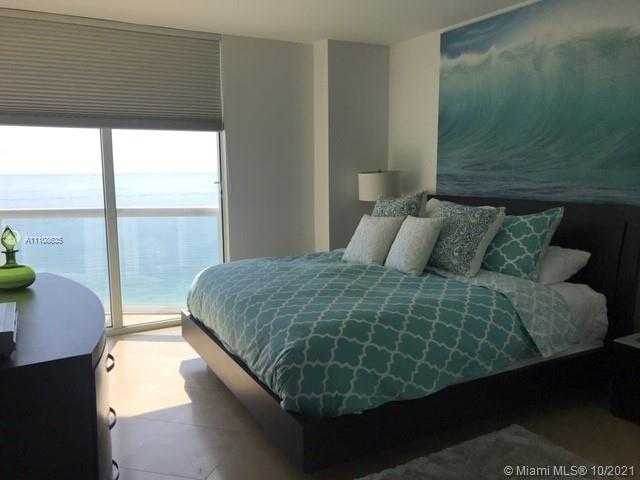 Small Image of 6365 COLLINS AVE #1802, Miami Beach Number 13