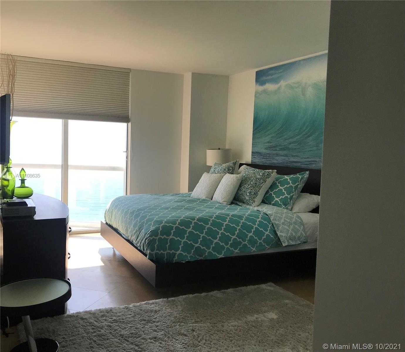 Small Image of 6365 COLLINS AVE #1802, Miami Beach Number 14