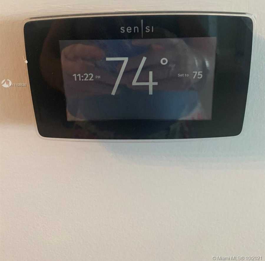 Small Image of 6365 COLLINS AVE #1802, Miami Beach Number 15