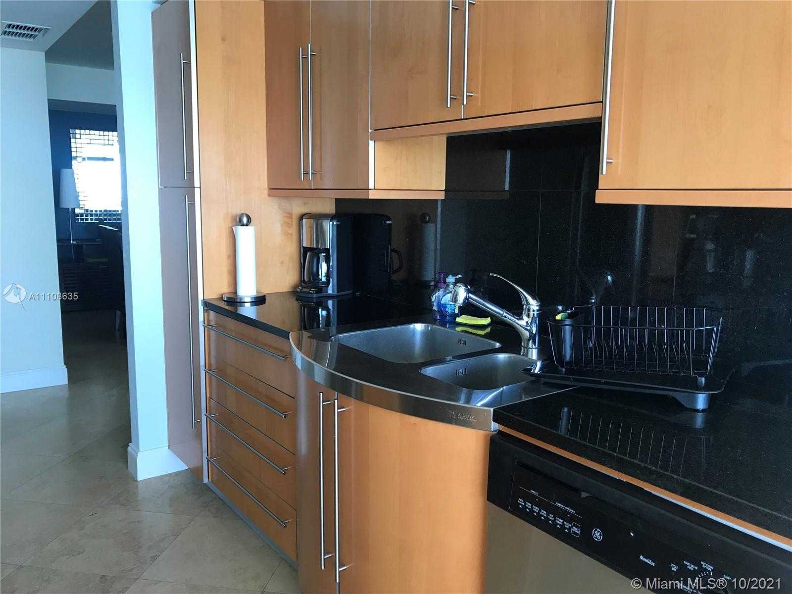 Small Image of 6365 COLLINS AVE #1802, Miami Beach Number 17
